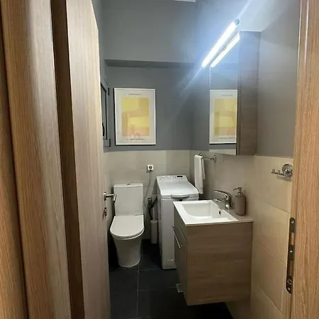 Spacious Stulish 2 Bd Flat Athens Exterior photo