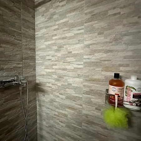 Spacious Stulish 2 Bd Flat Athens Exterior photo