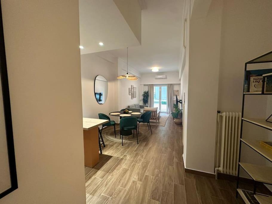 Spacious Stulish 2 Bd Flat Athen