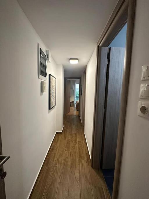 Apartment Spacious Stulish 2 Bd Flat Athen